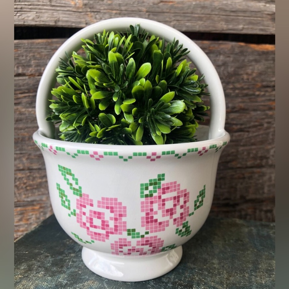 Cross Stitch pattern Basket Ceramic Planter trinket dish with handles Portugal🩷